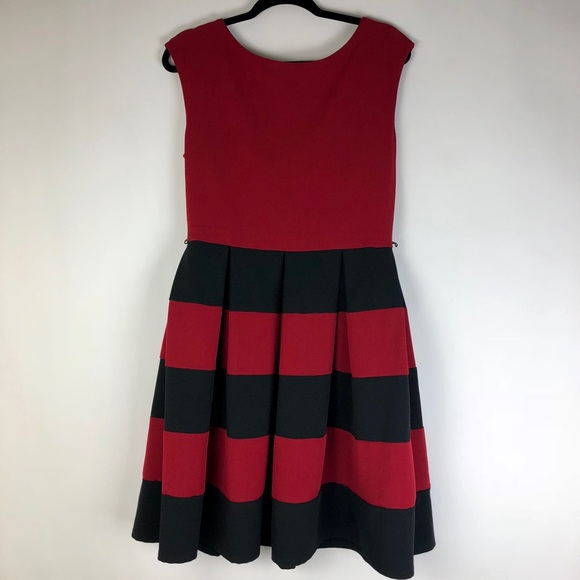 Tiana B. Burgundy and Black Dress. Size 12. - Picture 2 of 8